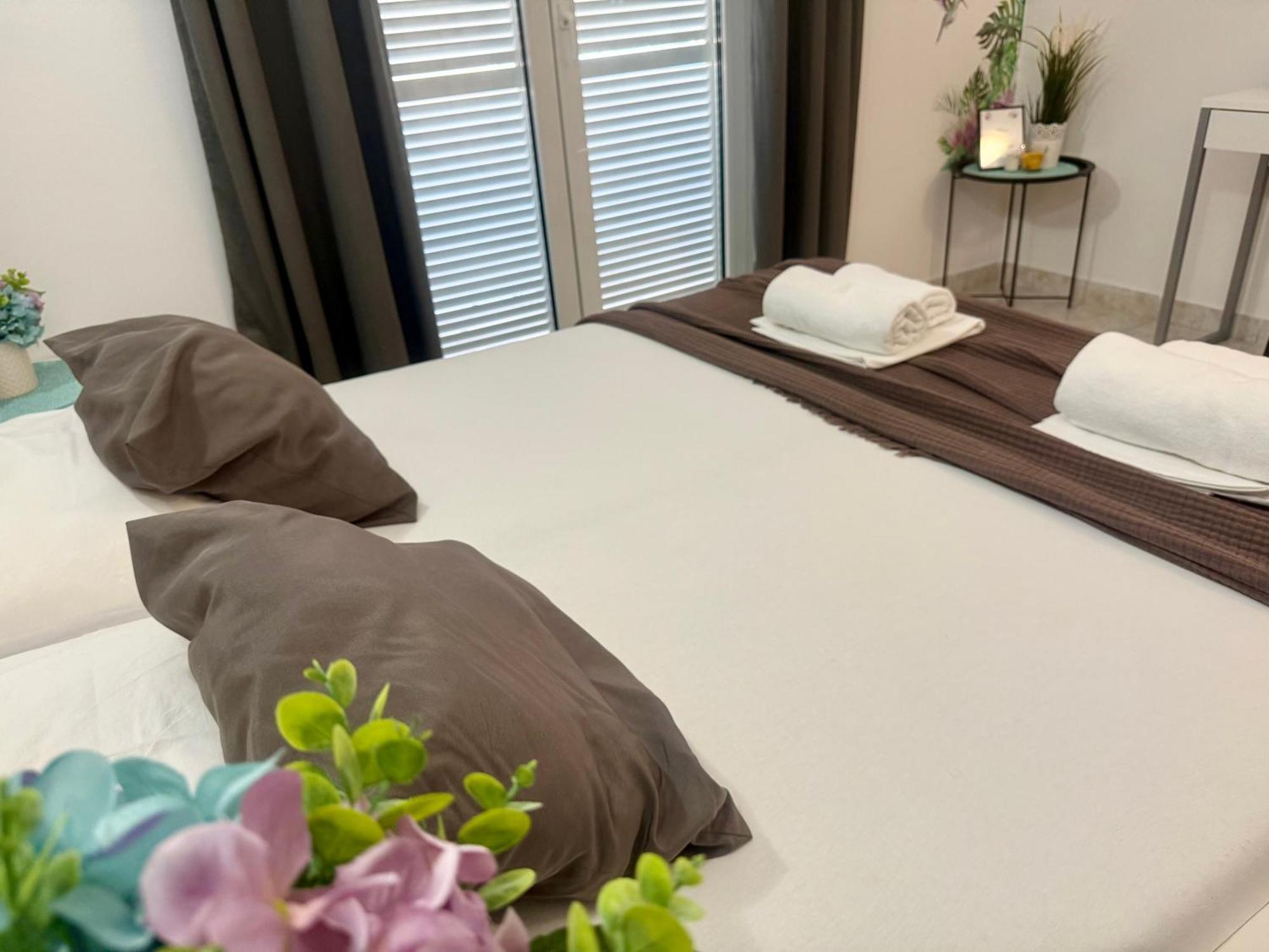 נובליה Apartments Ana & Ita מראה חיצוני תמונה
