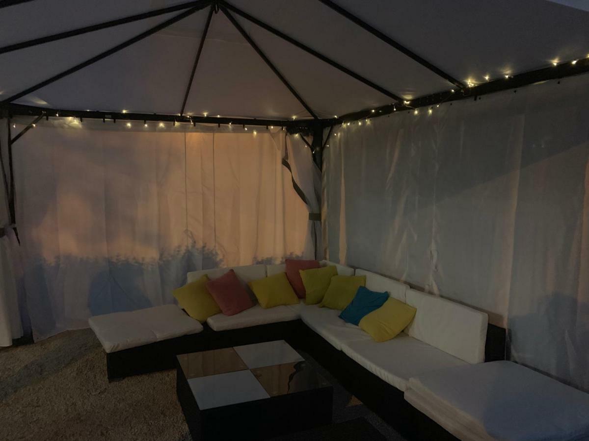 נובליה Apartments Ana & Ita מראה חיצוני תמונה